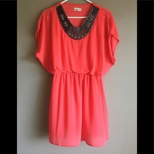 Honey Punch Coral Dress w/beading SZ M
